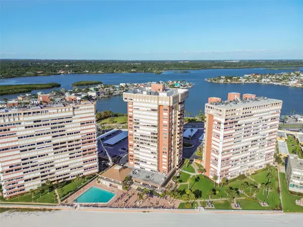 17900 GULF BLVD #15D, Redington Shores, FL 33708