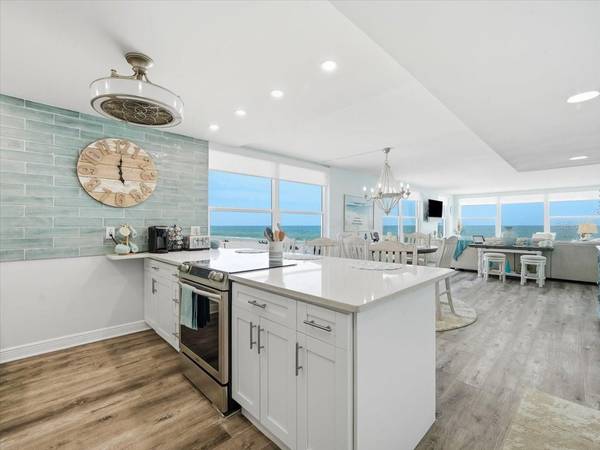 14800 GULF BLVD #207, Madeira Beach, FL, 33708 photo 8