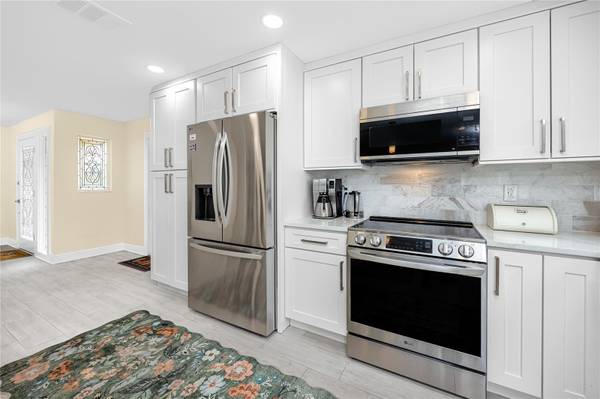 107 21ST ST, Belleair Beach, FL, 33786 photo 8