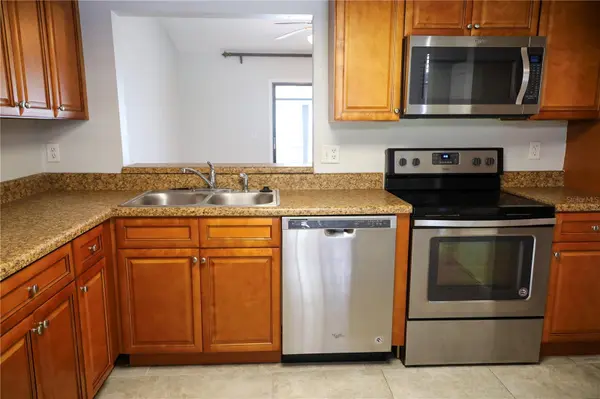 321 WINDRUSH LOOP, Tarpon Springs, FL 34689