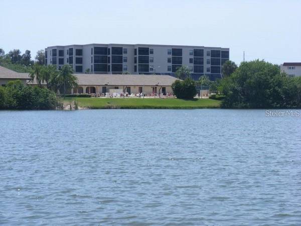 9950 62ND TER N #112, St Petersburg, FL 33708