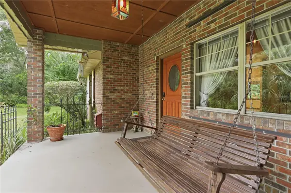 1925 LADY BUG LN, Deland, FL 32720