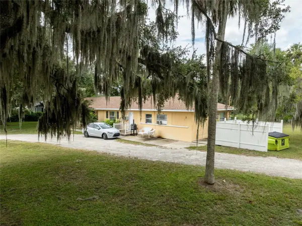 124 S CHARLES RICHARD BEALL BLVD, Debary, FL 32713