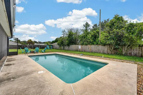 1845 WILLOW OAK DR, Edgewater, FL 32141