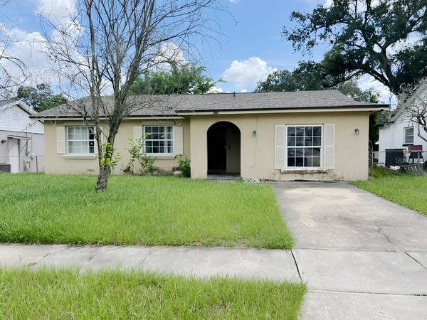 8118 ESPERANZA ST, Orlando, FL 32817