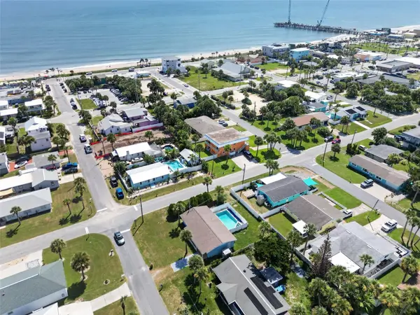 301 N 5TH ST, Flagler Beach, FL 32136