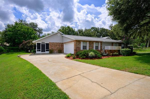 2525 S GLEN EAGLES DR, Deland, FL 32724