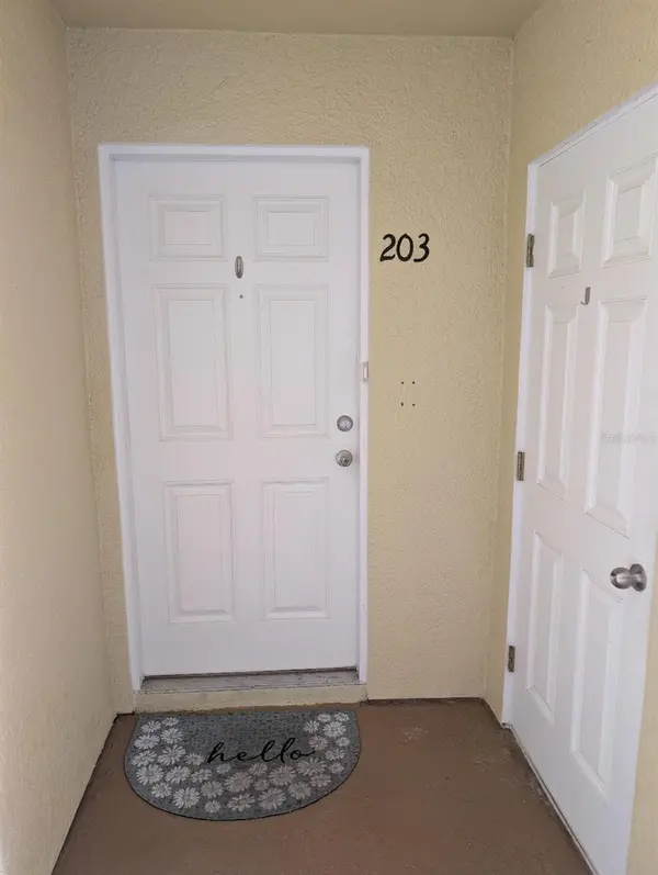 6420 BANYAN BLVD #203, New Port Richey, FL 34652