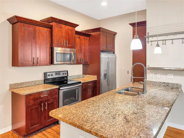 5041 ROYAL PALMS WAY #302, New Port Richey, FL 34652