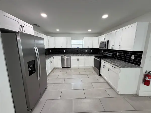 5112 PACIFIC AVE, Weeki Wachee, FL 34607