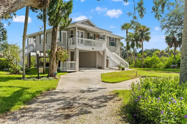 5350 FELKER DR, Weeki Wachee, FL 34607