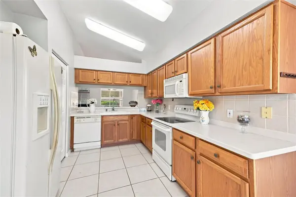 18420 FAIRWAY GREEN DR, Hudson, FL 34667