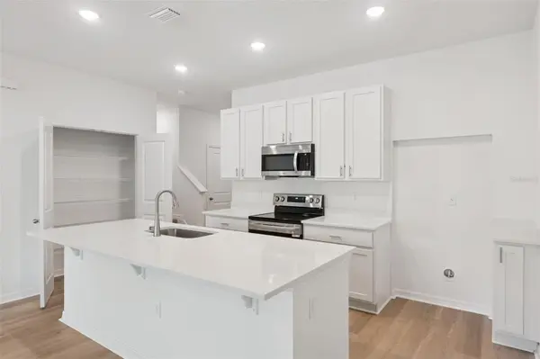 2278 RED PINE CT, Eustis, FL 32726