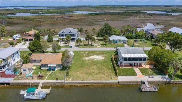 4018 EAGLE NEST DR, Hernando Beach, FL 34607