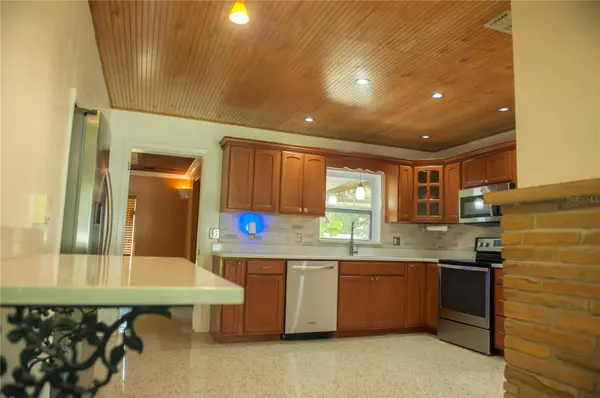 904 BROOKSIDE DR, Clearwater, FL 33764