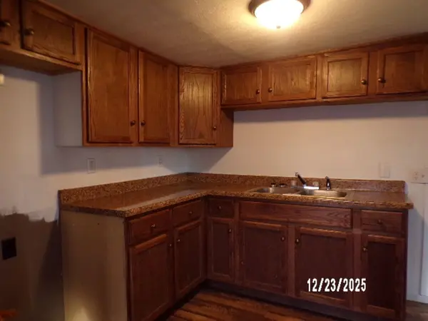 16713 10th AVE, Carbon Cliff, IL 61239