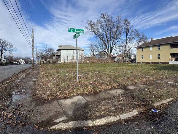 1425 11th ST, Rock Island, IL 61201