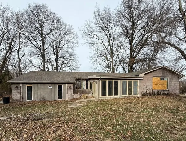 11035 Avery RD, West Frankfort, IL 62896