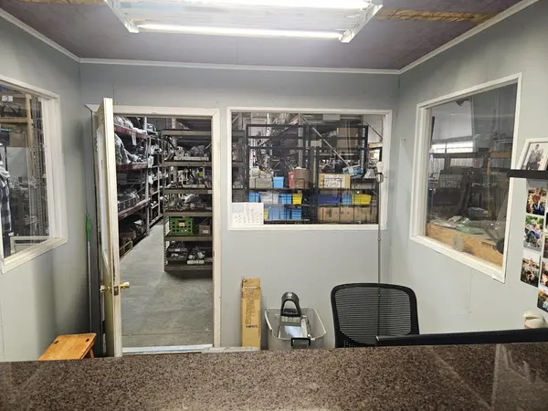 1018 W 5th ST, Wilton, IA 52778