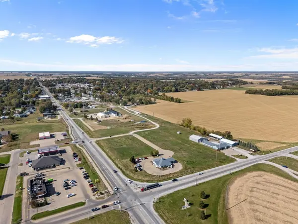 Lot 1 13th Avenue CT, Aledo, IL 61231