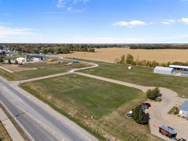 Lot 7 13th Avenue CT, Aledo, IL 61231