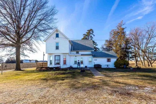 7805 Jersey Ridge RD, Davenport, IA 52807