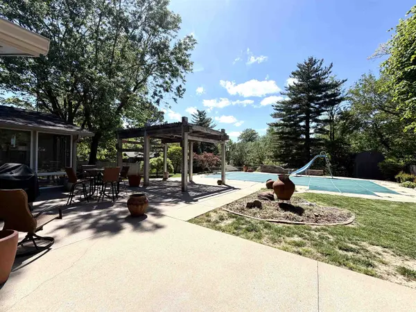 208 N Sunny Slope ST N, West Frankfort, IL 62896