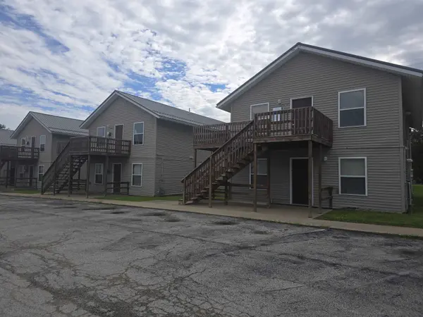 900 Wigwam Hollow RD, Macomb, IL 61455