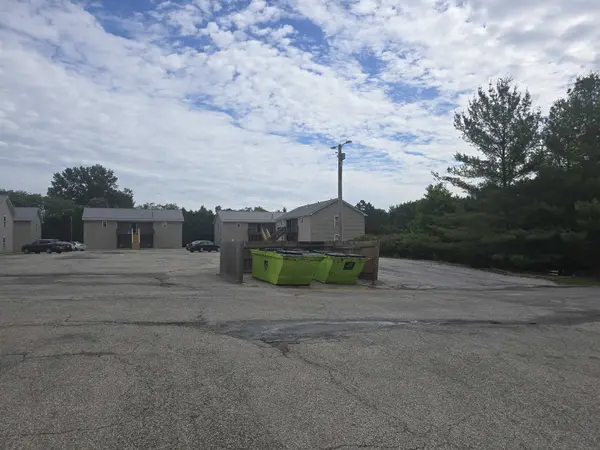 900 Wigwam Hollow RD, Macomb, IL 61455