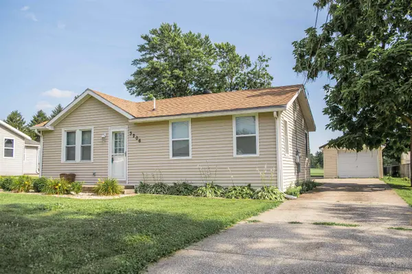 3206 Harrison ST, Quincy, IL 62301