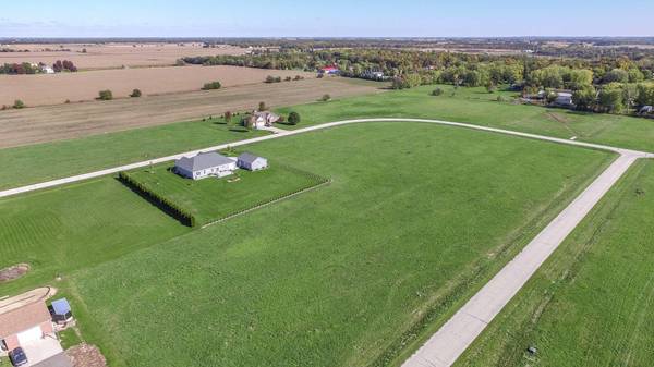 2446 N 4210th RD, Sheridan, IL 60551