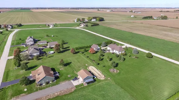 2426 N 4220th RD, Sheridan, IL 60551
