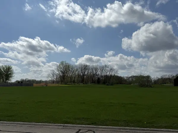 135 Fairway DR, Essex, IL 60935