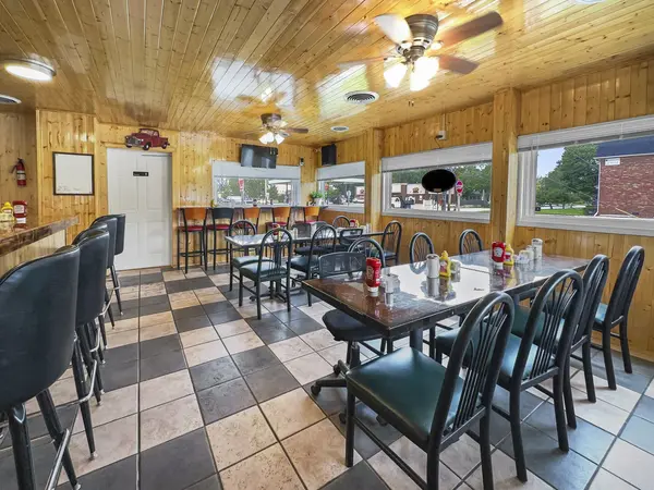 101 N Chicago ST, Milford, IL 60953