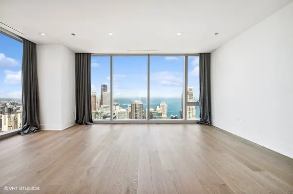 363 E Wacker DR #5801, Chicago, IL 60601