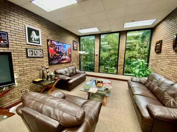 3215 Algonquin RD #A12, Rolling Meadows, IL 60008