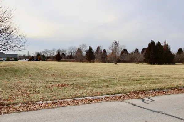 1180 Lakewood DR, Morris, IL 60450