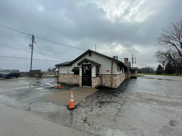 3124 Perrysville RD, Danville, IL 61834