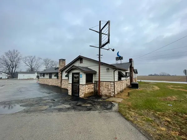 3124 Perrysville RD, Danville, IL 61834