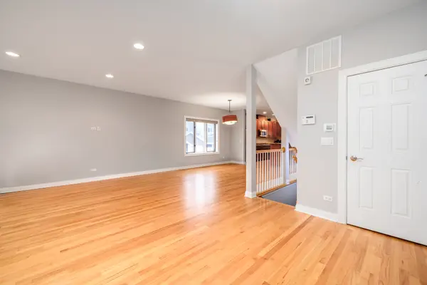 2833 S Broad ST, Chicago, IL 60608