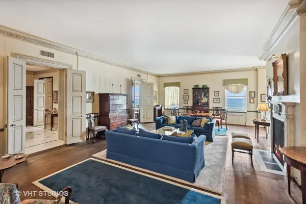 1242 N Lake Shore DR #25, Chicago, IL 60611