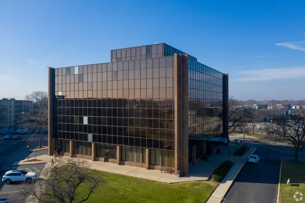 7601 S Kostner AVE #110, Chicago, IL 60652
