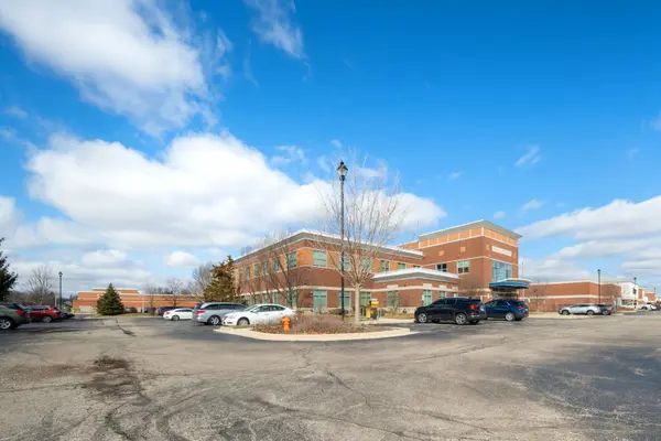 1247 Rickert DR, Naperville, IL 60540