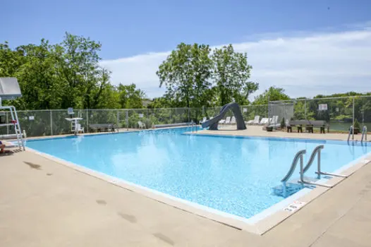 12 Cedar LN S, Putnam, IL 61560