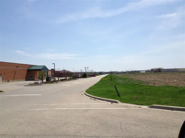 LOT 10 SW STATION DR, Oswego, IL 60543