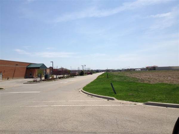LOT 10 SW STATION DR, Oswego, IL 60543