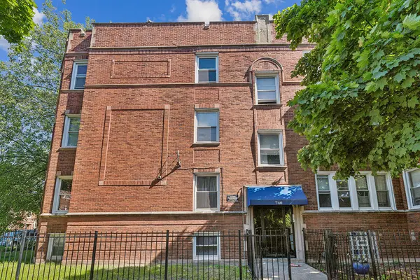 740 E 82nd ST, Chicago, IL 60619