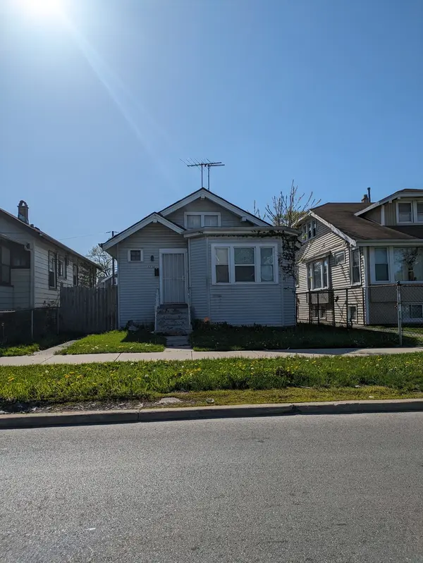 10238 S Wentworth AVE, Chicago, IL 60628