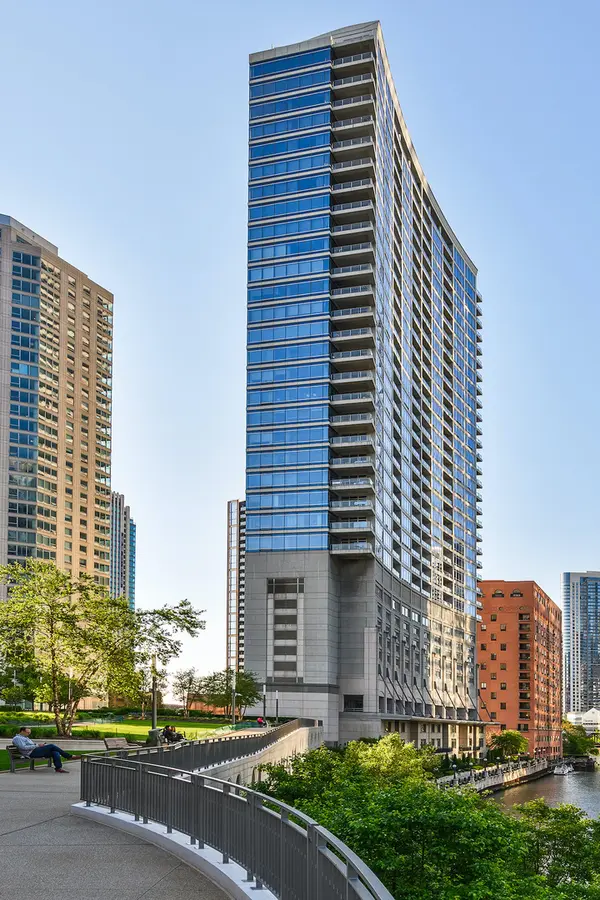 333 N Canal ST #2001, Chicago, IL 60606