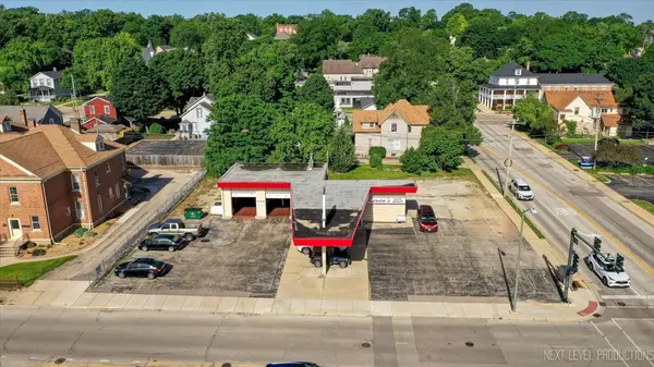 201 S 2nd ST, St. Charles, IL 60174